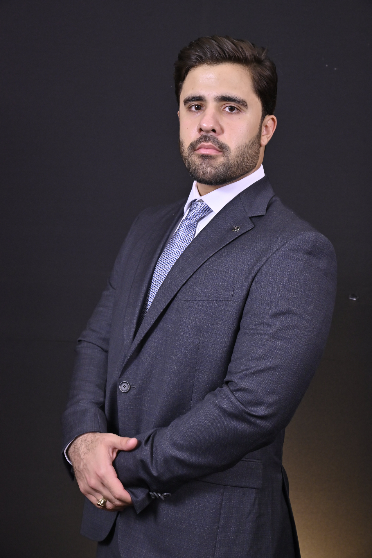 Dr. Gabriel, advogado especialista em isenção de Imposto de Renda